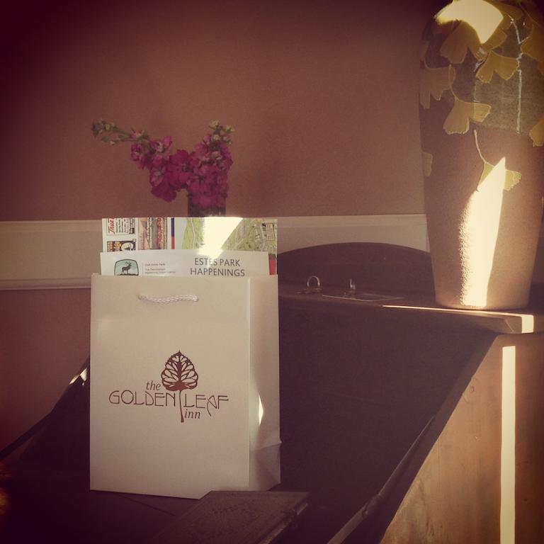 The Golden Leaf Inn Estes Park Room photo